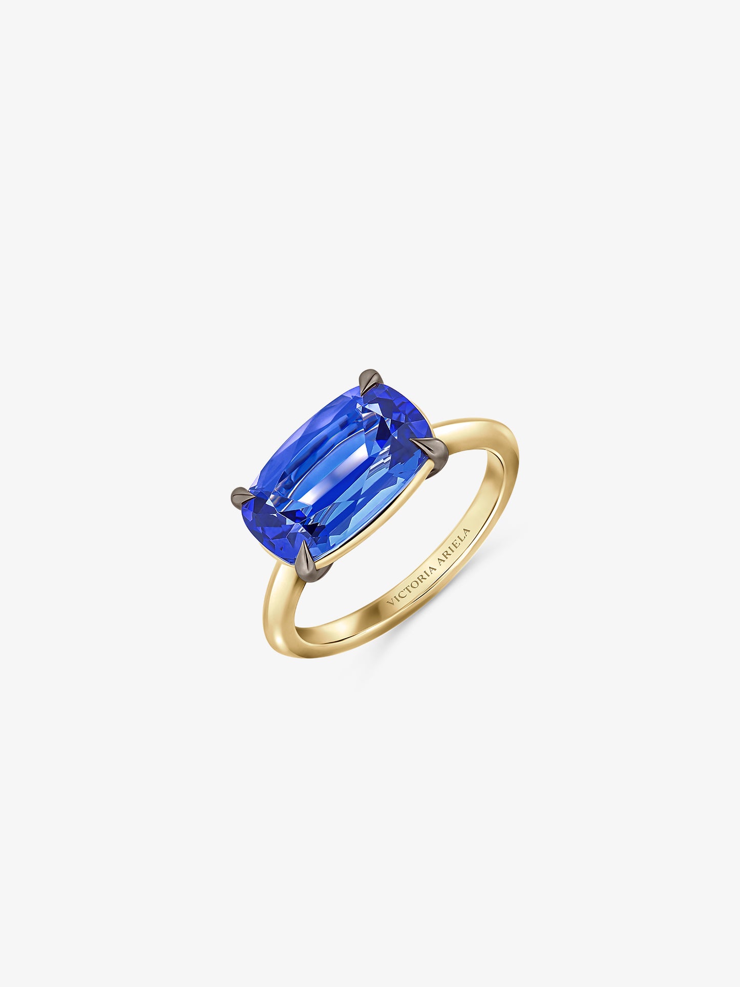 4.40ct Tanzanite Prongs Ring
