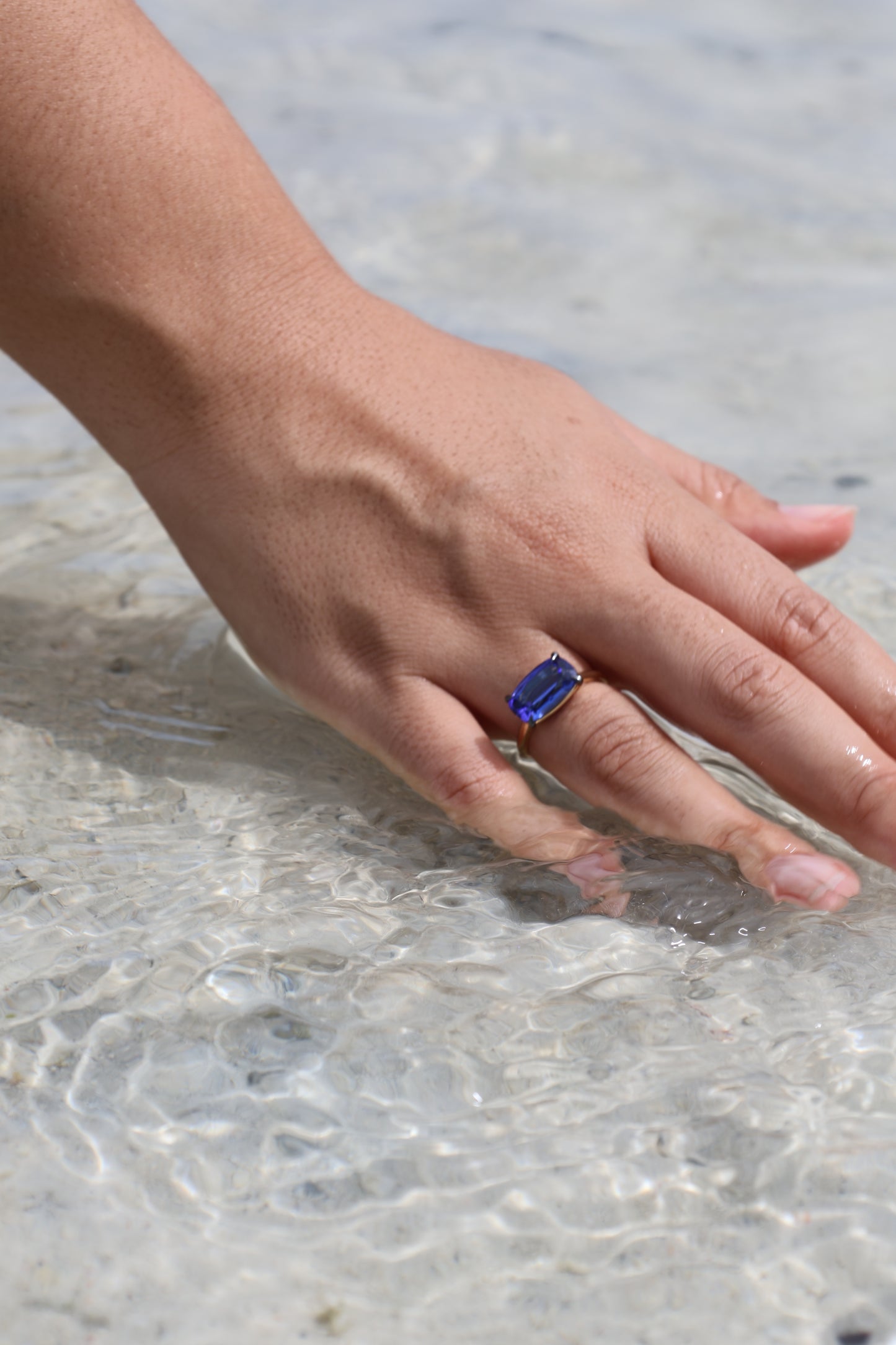 4.40ct Tanzanite Prongs Ring