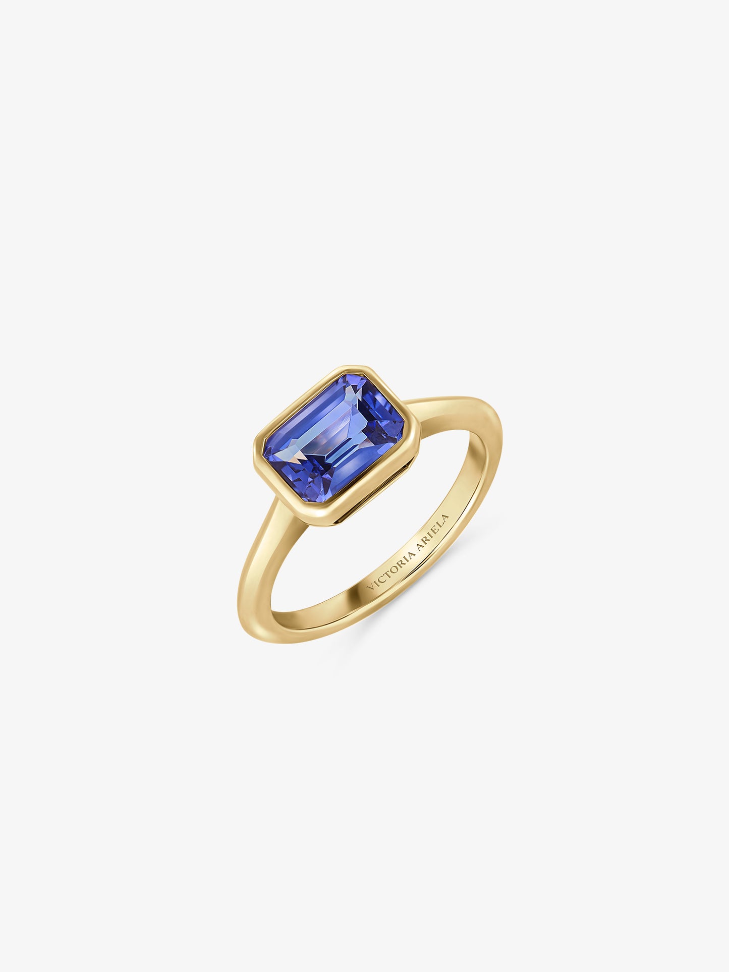 1.75ct Tanzanite Bezel Ring