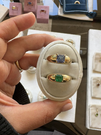 0.85ct Emerald Bobby Ring